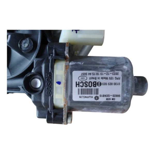  Máquina De Vidro Tras Esq Chevrolet  Onix Plus Turbo 2024